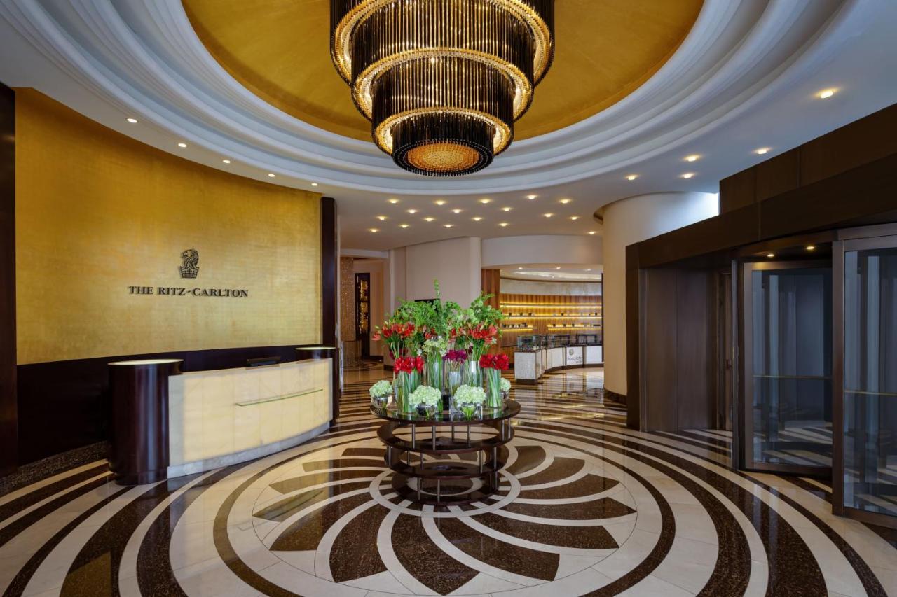 The Ritz-Carlton, Almaty Hotel Exterior foto