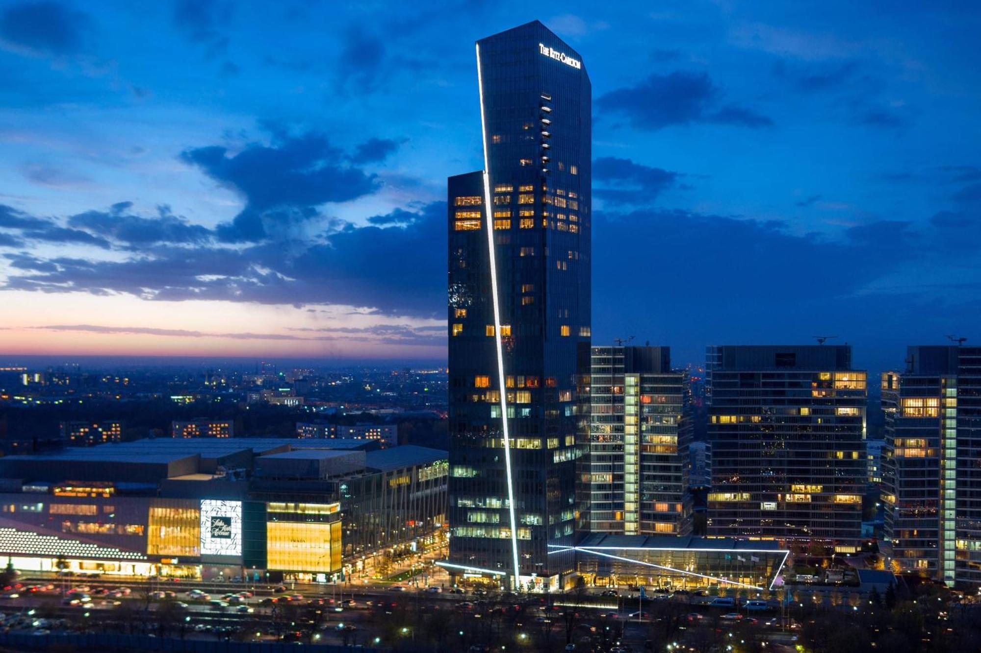 The Ritz-Carlton, Almaty Hotel Exterior foto